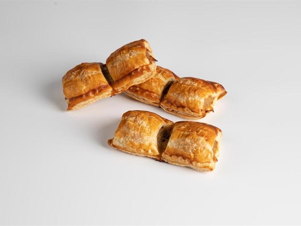 Saucijzenbroodje1/3